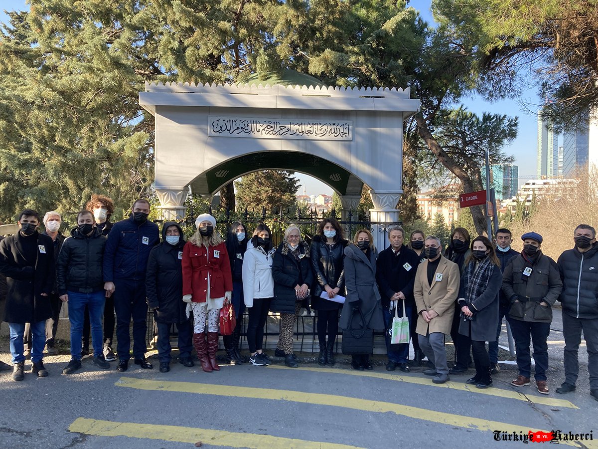Türk Eğitim Vakfı,Safiye Ayla Targan’ı Mezarları Başında Andı