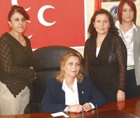 Hürriyet Manuş  Bayanları MHP'ye bekliyoruz 