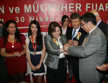 8. Ortadoğu Altın ve Mücevherat Fuarı açıldı