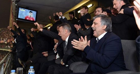 Abdullah Gül’ün galibiyet sevinci