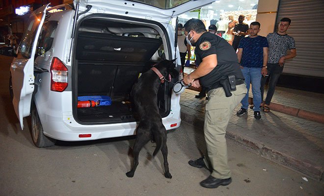 Adana'da narkotik uygulaması: 7 gözaltı