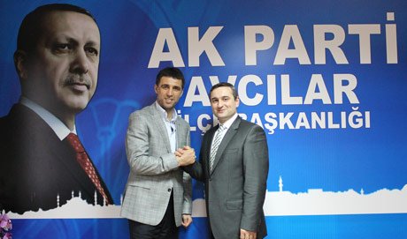 AK Parti Avcılar birinciliğe doymuyor
