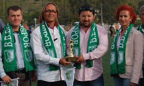 AK Parti'den Bodrumspor’a kupa 
