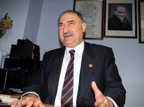 AK Parti Erzurum Milletvekili Adnan Yılmaz