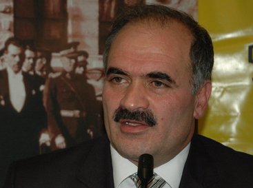 AK Parti Erzurum Milletvekili Muhyettin Aksak
