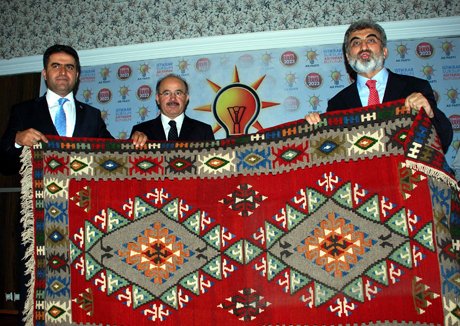  AK Parti Genel Başkan Yardımcısı Hüseyin Çelik 