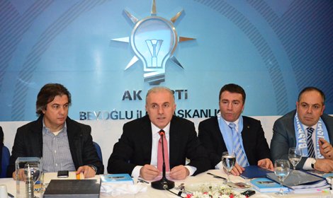 AK Parti İstanbul'da durmuyor...