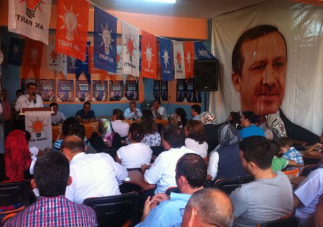 AK Parti İzmir Milletvekili Hamza Dağ