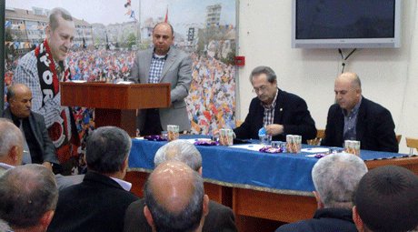 AK Parti Kütahya Milletvekili Soner Aksoy