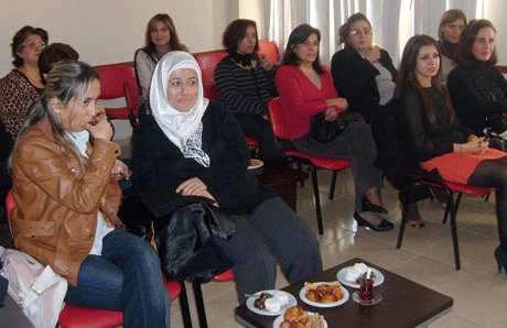AK Parti Hatay Kadın Kolları CHP'de