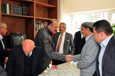 Akgül Ankaralılarla biraraya geldi