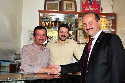 Akgül Mamak Esnafının Bayramını Kutladı
