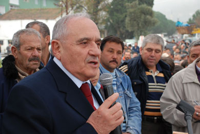 Bakan Gönül İzmir'de