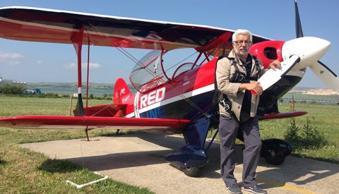 Akrobasi pilotu Öztürk, Redline ile göklere havalandı