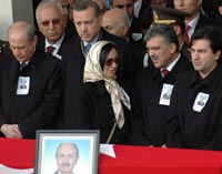 Aktan, son yolculuğuna uğurlandı