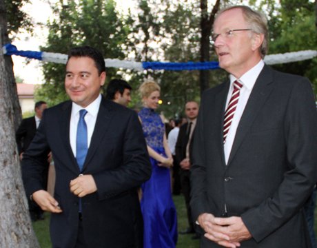 Almanya Milli günü kutlandı