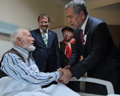 Arınç,Devlet Hastanesi’nin açılışını yaptı