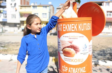 Bağcılar’da bayat ekmekler çöpe gitmiyor