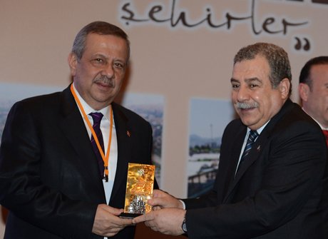 Bahçelievl​er'e özel ödül.