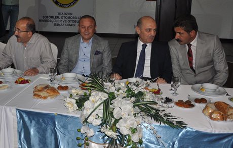 Bakan Bayraktar Trabzon’da 