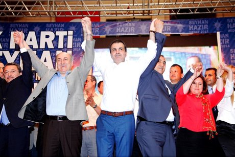 Bakan Çelik,Bu ülkeyi MHP’liler batırdı