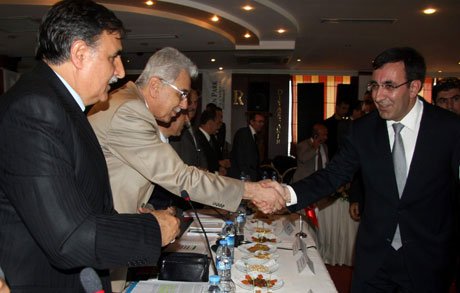Bakan Cevdet Yılmaz Diyarbakır’da