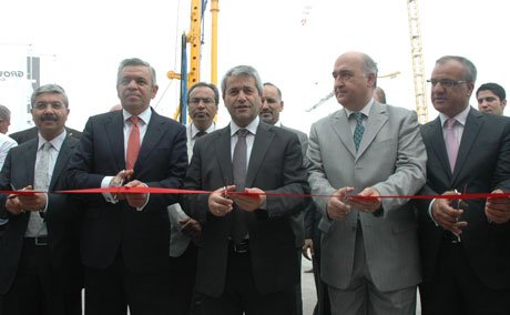 Bakan Ergün,13. KOMATEK İş Makinaları Fuarı'nı açtı