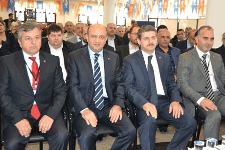  Bakan Işık, Kocaeli'de İlçe Kongresine katıldı