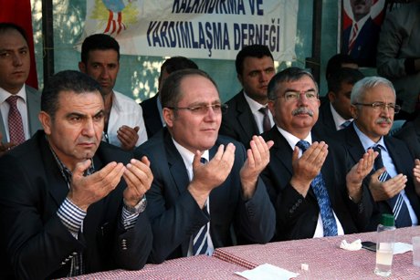 Bakan İsmet Yılmaz Sivas’ta 