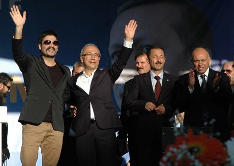 Bakan Lütfi Elvan Karaman’da