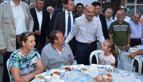 Bakan Müezzinoğlu, Biz asla tencere tavacı değiliz. 