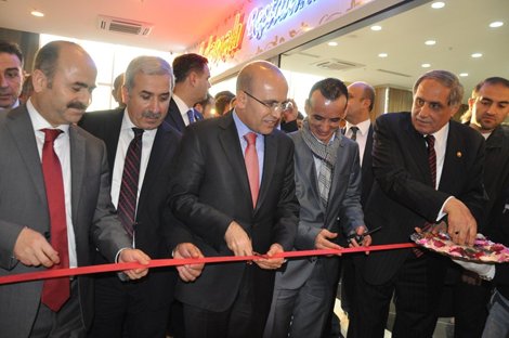 Bakan Şimşek, AVM açılışı yaptı.