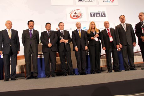 Bakan Şimşek,Arap Ekonomi Forumu’nda konuştu