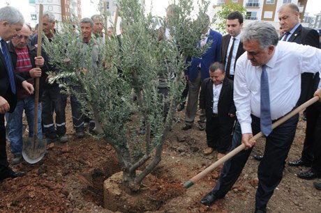 Bakan Yazıcı'dan Emekli Vatandaşa Zam Müjdesi