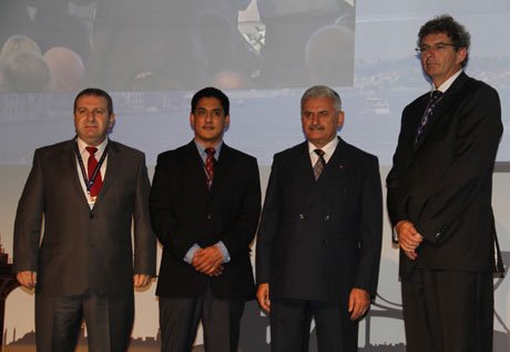 Bakan Yıldırım VTS Sempozyumu”na katıldı. 