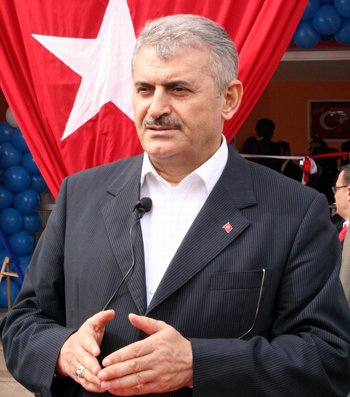  Bakan Yıldırım’ın amcası vefat etti