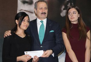 Bakan Zafer Çağlayan Mersin’de