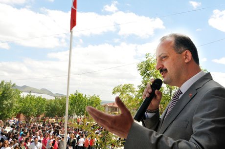 Başkan Akgül'den eğitime ödüllü destek