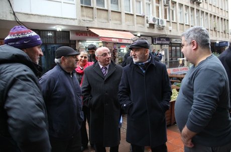 Başkan Altınok Öz, halkın sorunlarını dinledi.