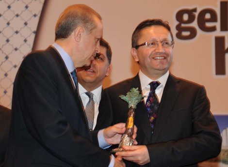 Tiryaki'ye Başbakan'dan birincilik ödülü