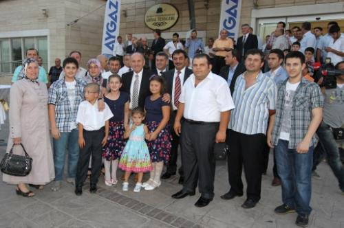 Topbaş iftarını taksiciler ile  yaptı