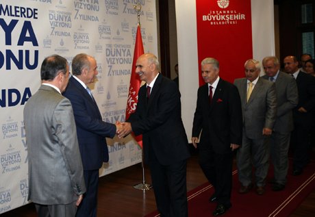 Başkan Topbaş mesai arkadaşlarıyla bayramlaştı