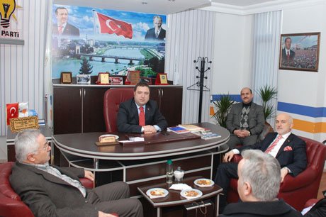 Başkan Yusuf Kefeli'den AK Parti'ye ziyaret 