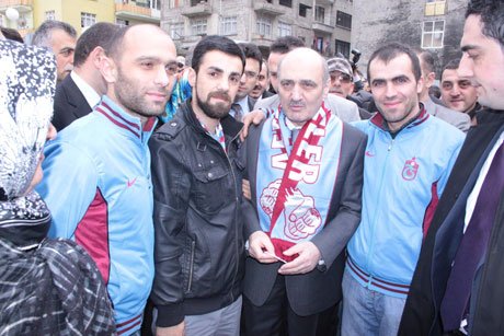 Bayraktar,Trabzon gülerse Türkiye güler