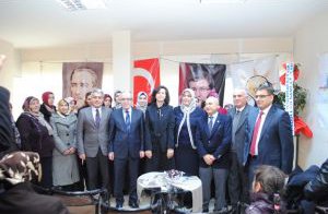 Betül Karakuş ilçe kadın kolları başkanı oldu.