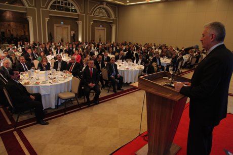Binali Yıldırım, Kimse de İzmirliyi saf sanmasın. 
