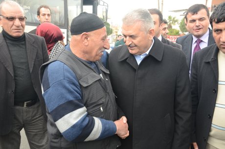 Binali Yıldırım, vatandaşlarla bir araya geldi. 