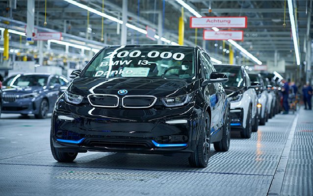 BMW i3 200 bininci Kez Banttan İndi