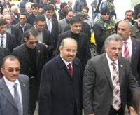 Hüseyin Çelik, esnafı ziyaret etti