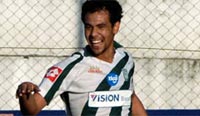 Aslan, Paraguay'lu Centura'ya Talip. 